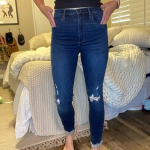 Abercrombie and Fitch ultra high size 29